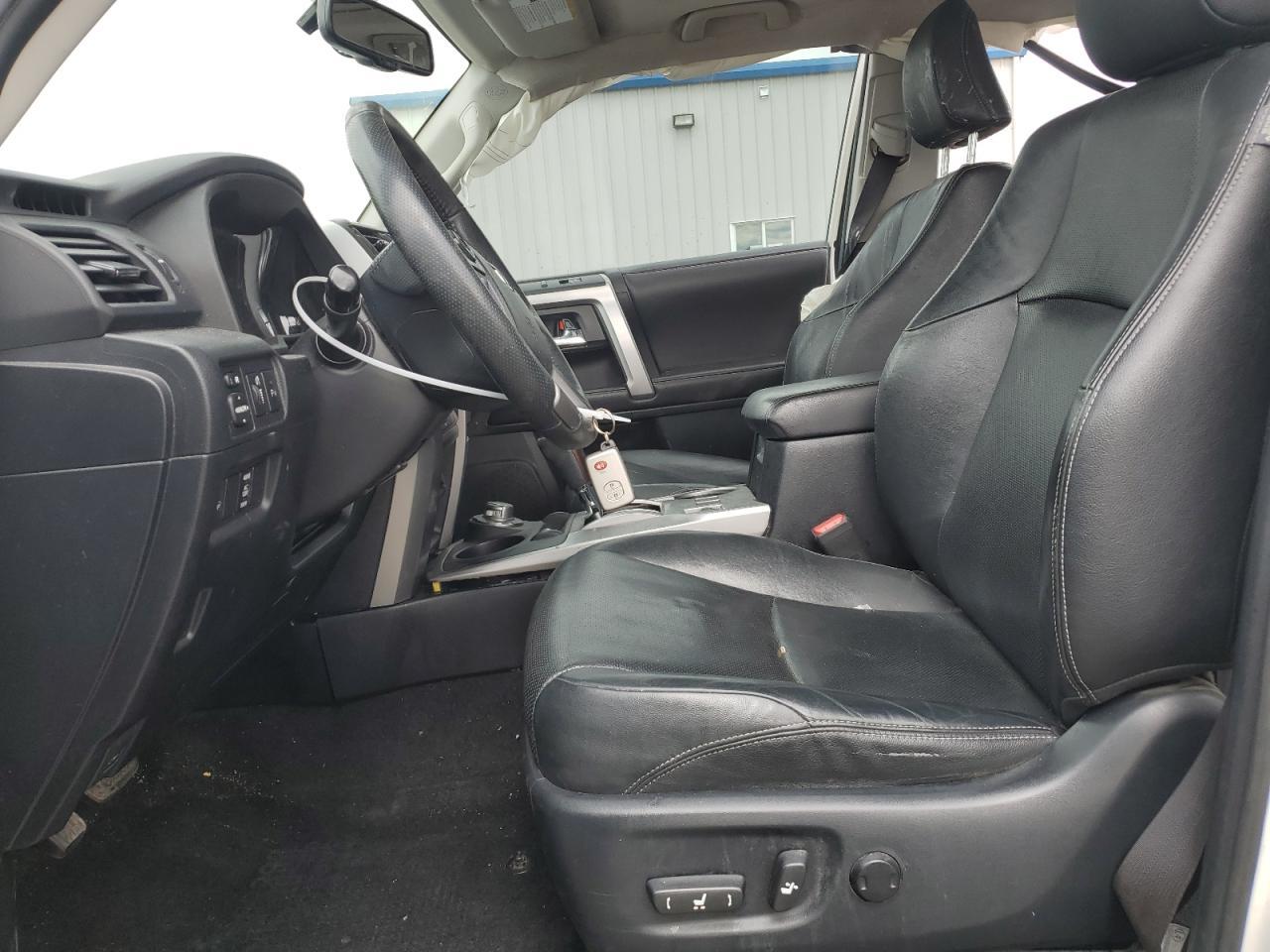 2019 TOYOTA 4RUNNER SR - Фото 7