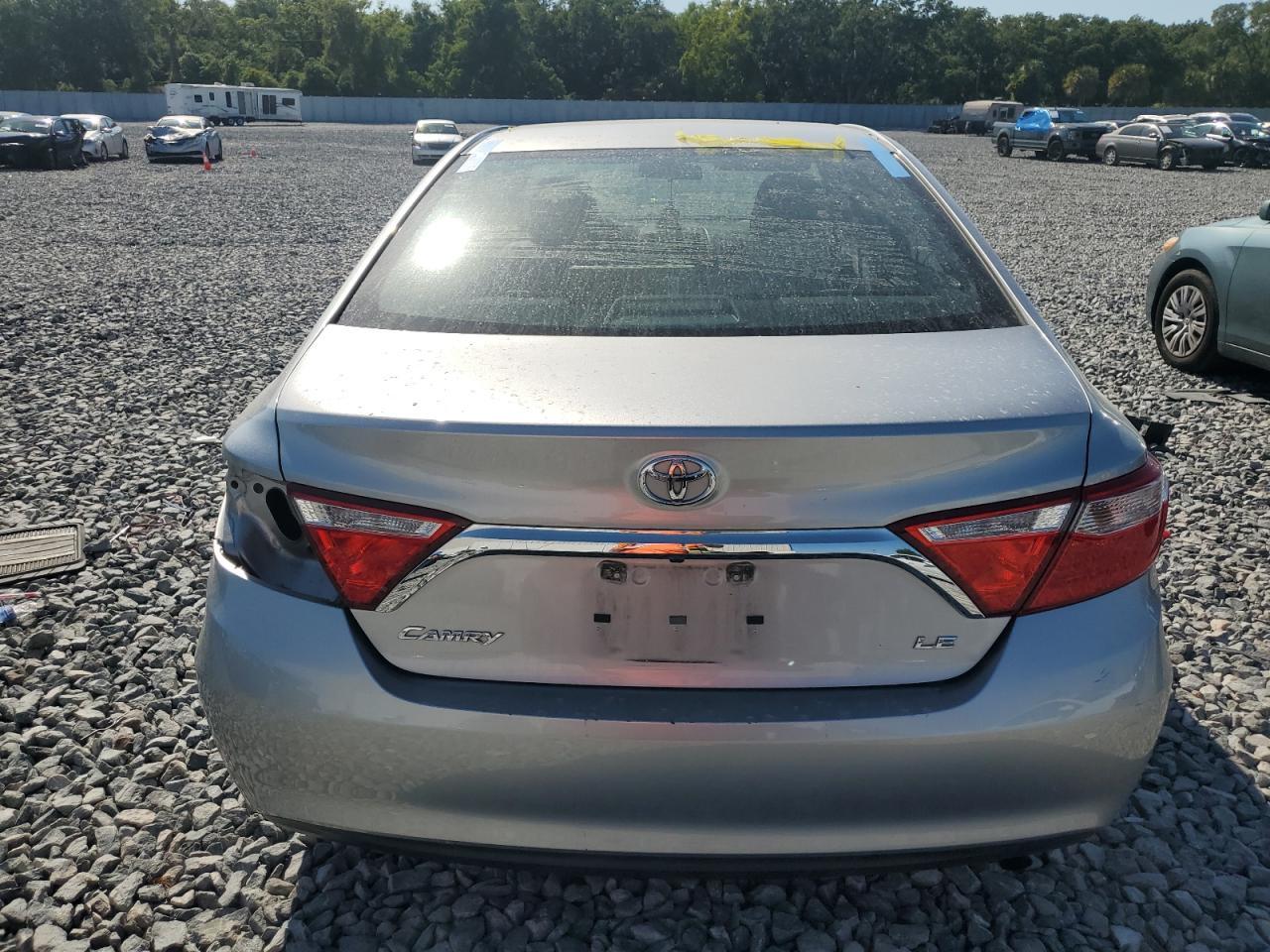 2017 TOYOTA CAMRY LE - Image 6