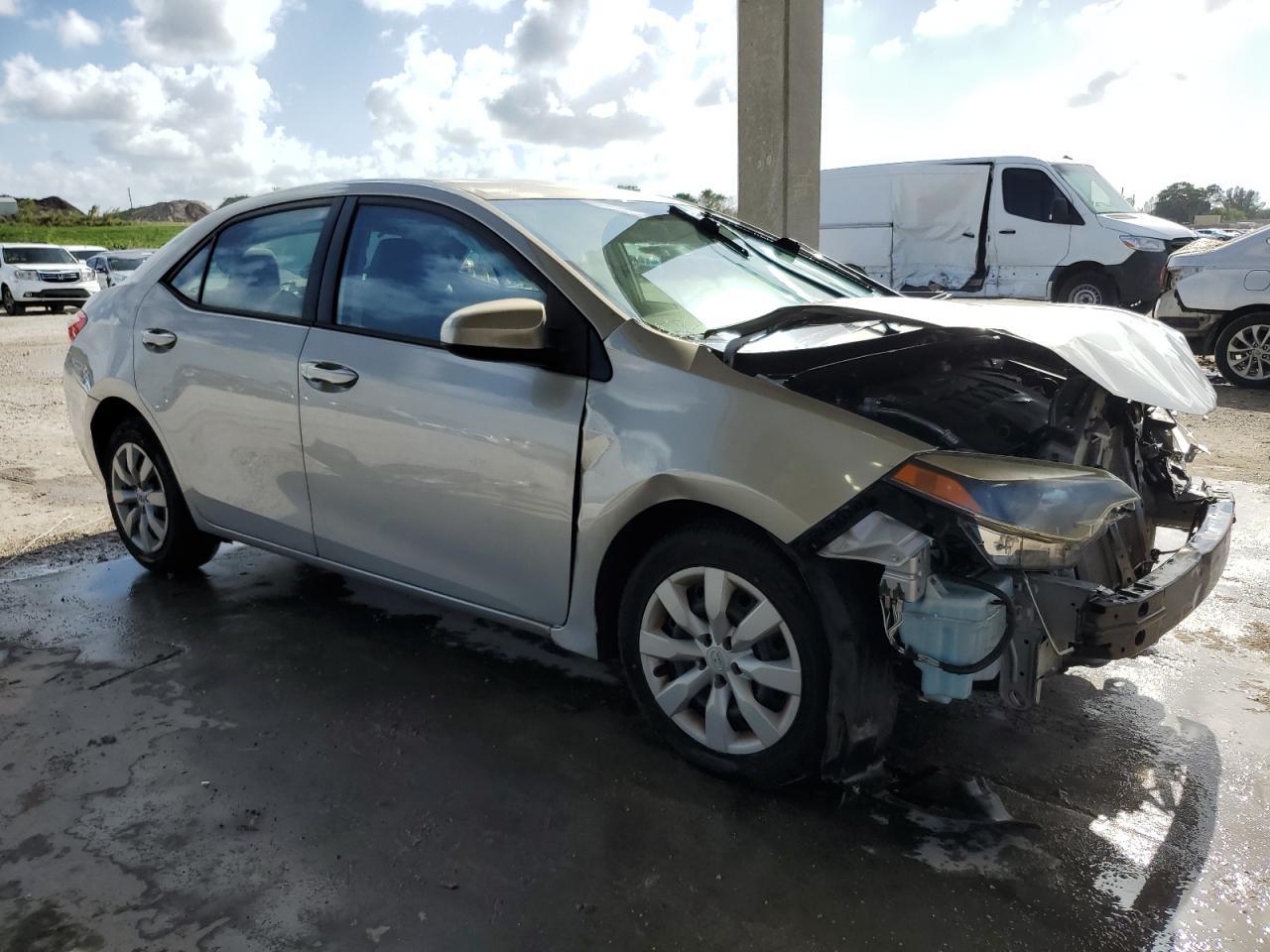2015 TOYOTA COROLLA L - Image 4