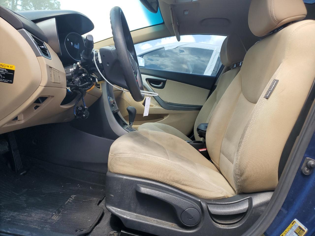 2013 HYUNDAI ELANTRA GL - Image 7
