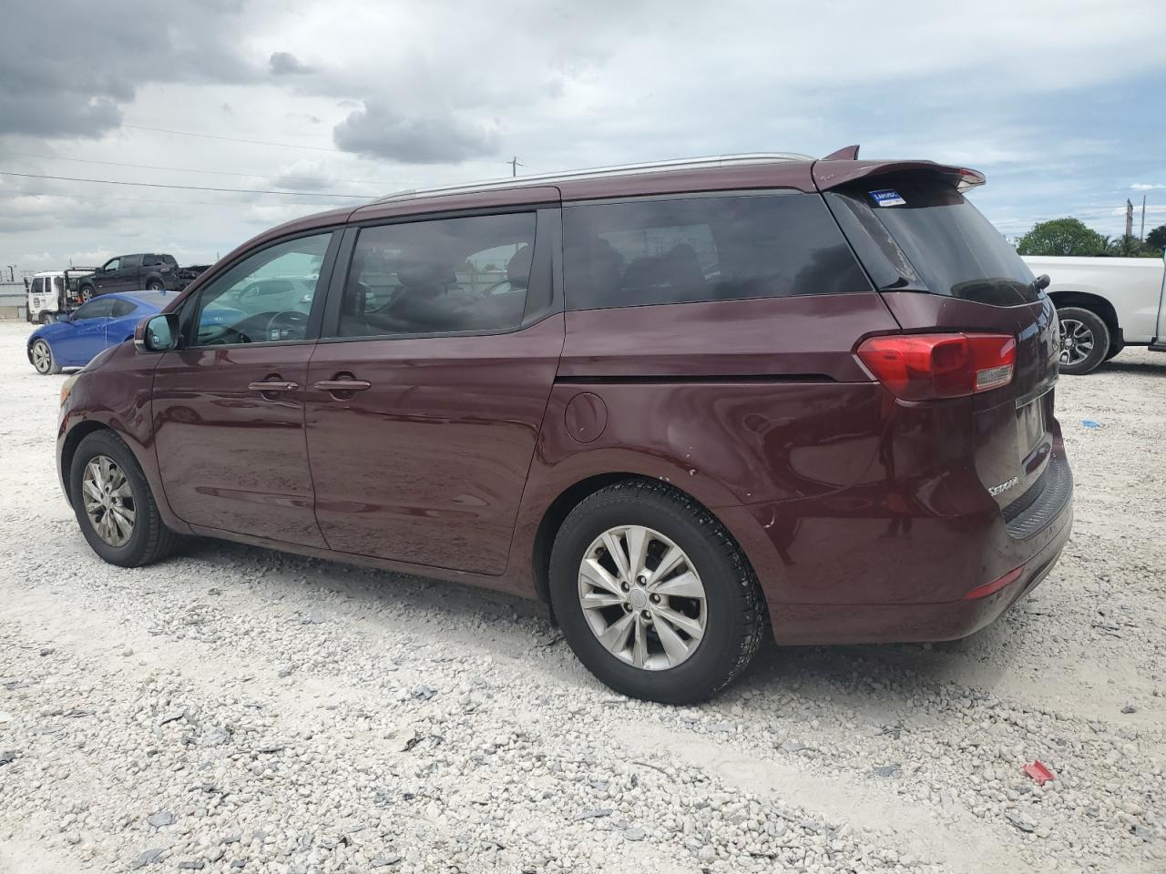 2016 KIA SEDONA LX - Image 2