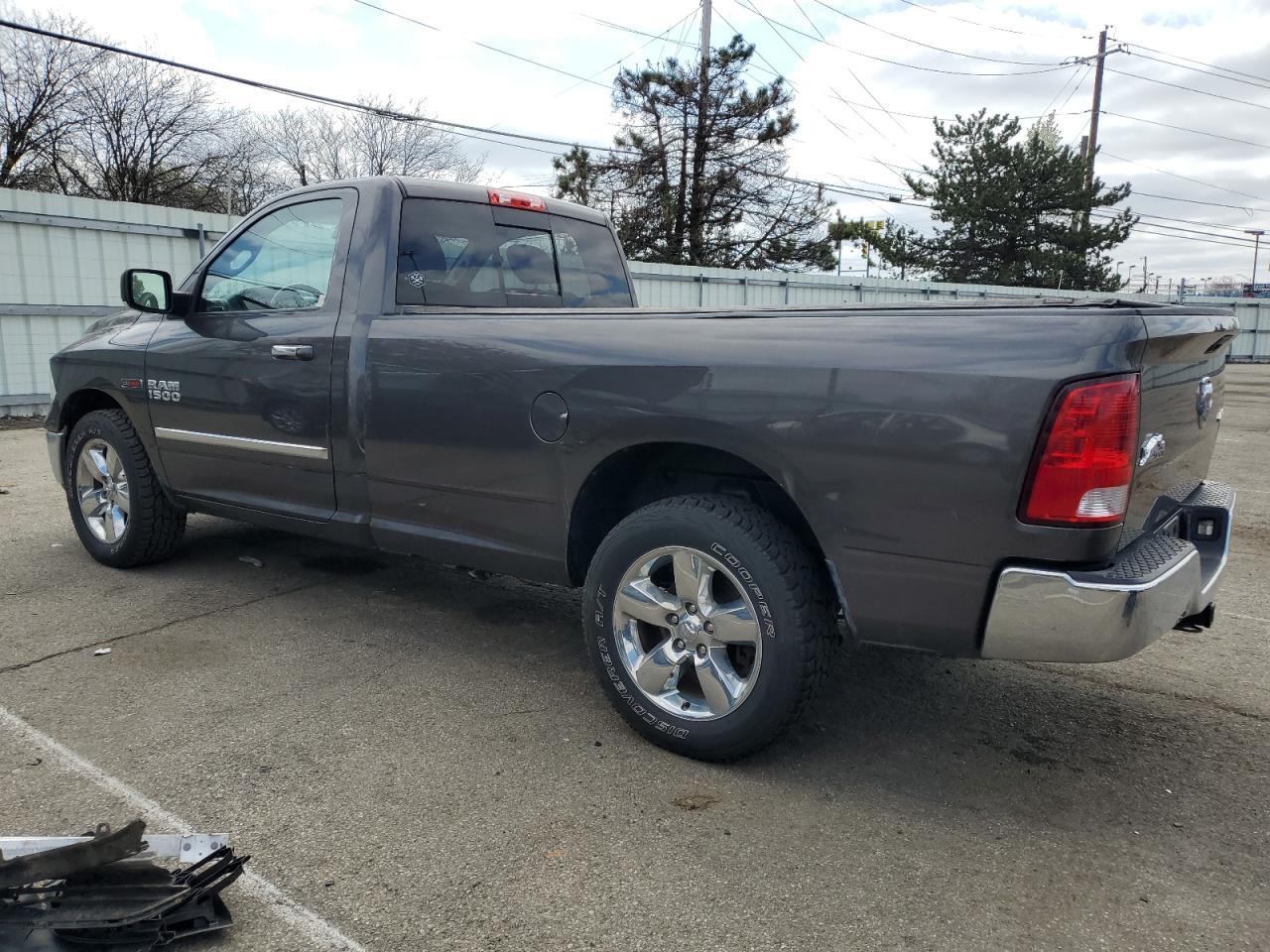 2017 RAM 1500 SLT - Фото 2