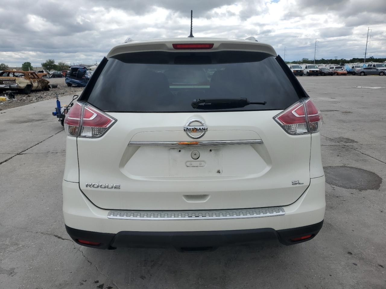 2015 NISSAN ROGUE S - Image 6