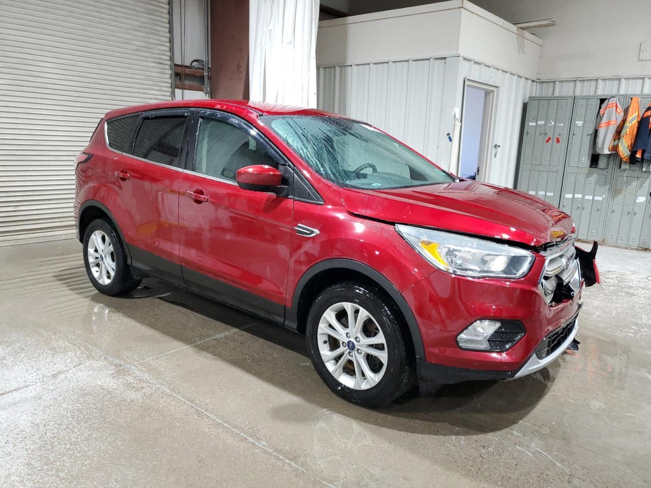 2017 FORD ESCAPE SE - Фото 4