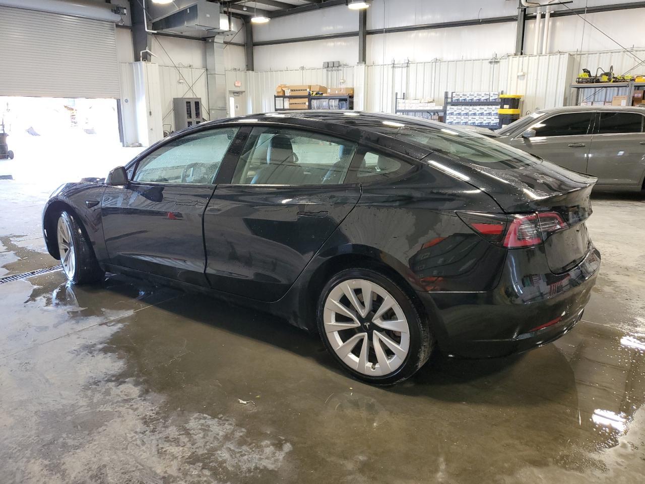 2022 TESLA MODEL 3 - Image 2