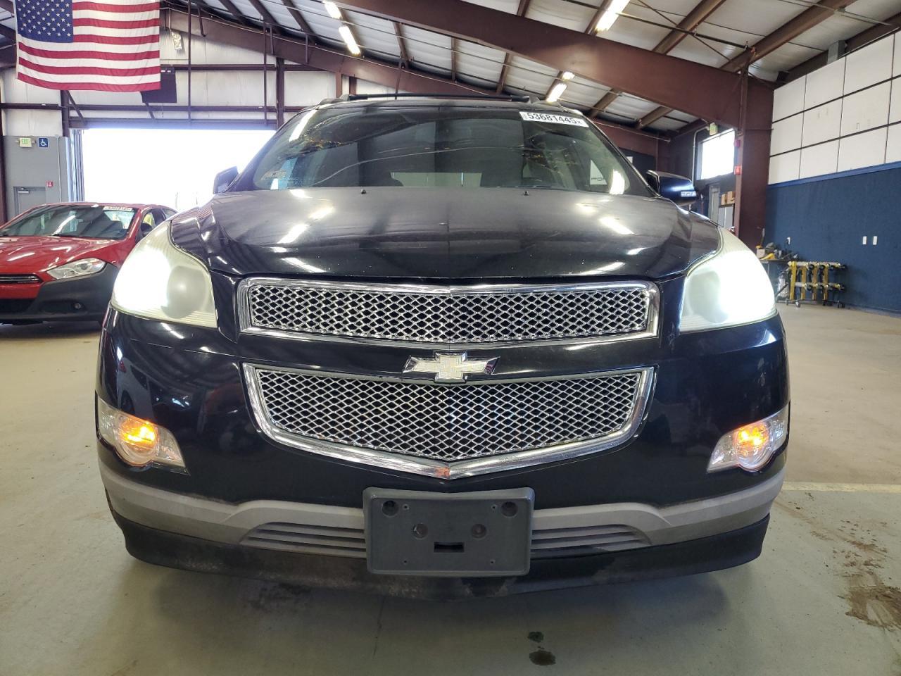 2011 CHEVROLET TRAVERSE L - Фото 5