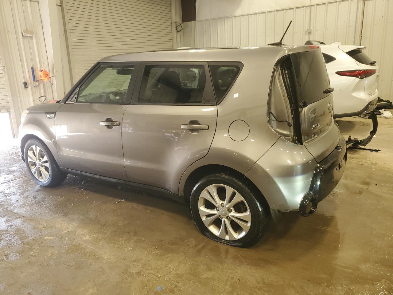 2016 KIA SOUL + - Image 2