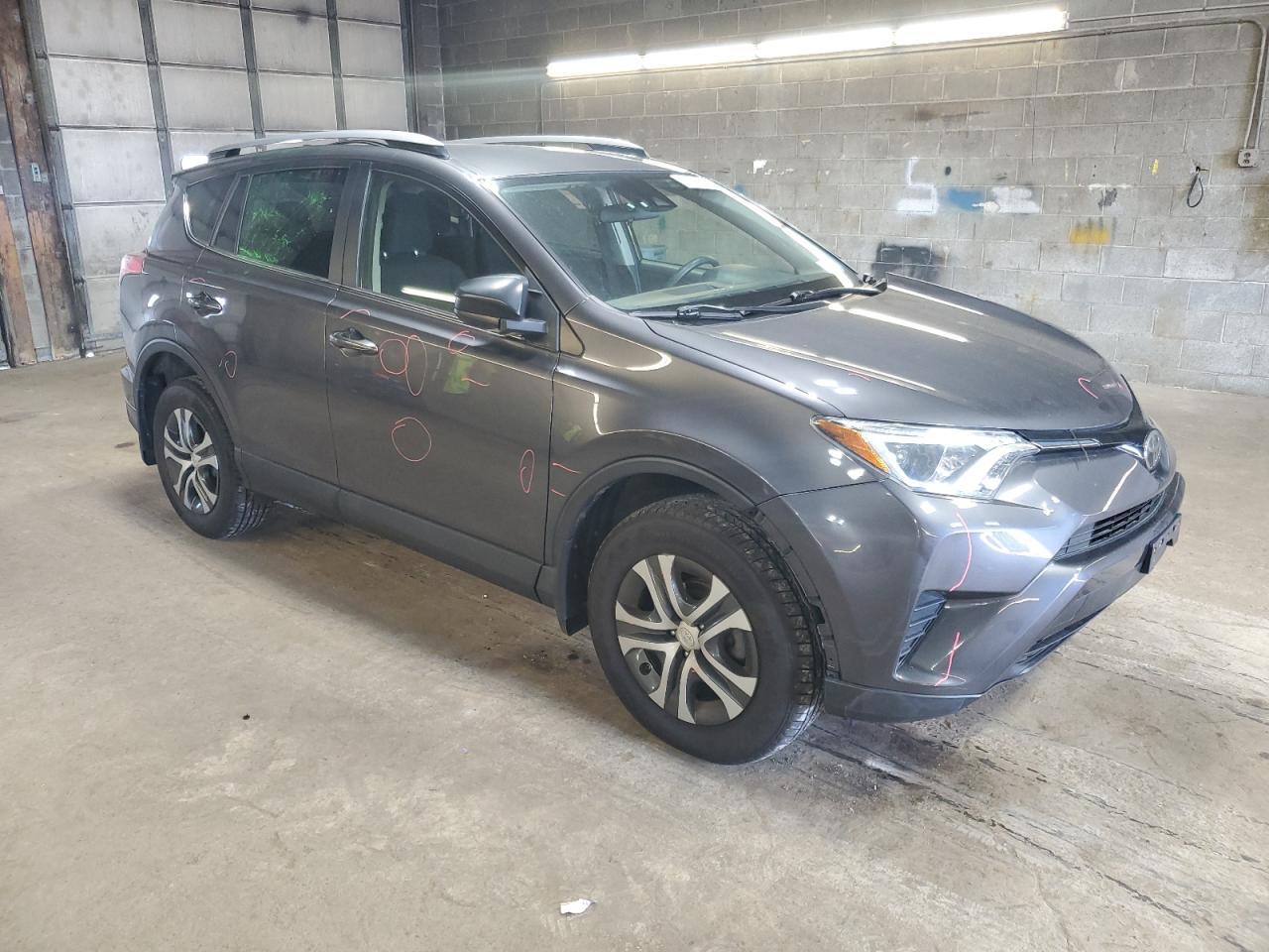 2018 TOYOTA RAV4 LE - Image 4