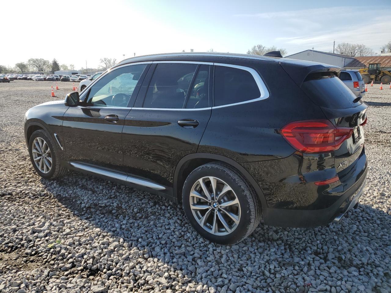 2019 BMW X3 XDRIVE3 - Image 2