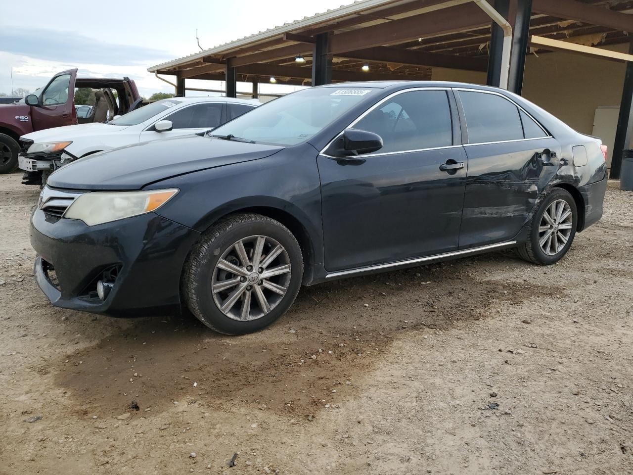 2012 TOYOTA CAMRY SE