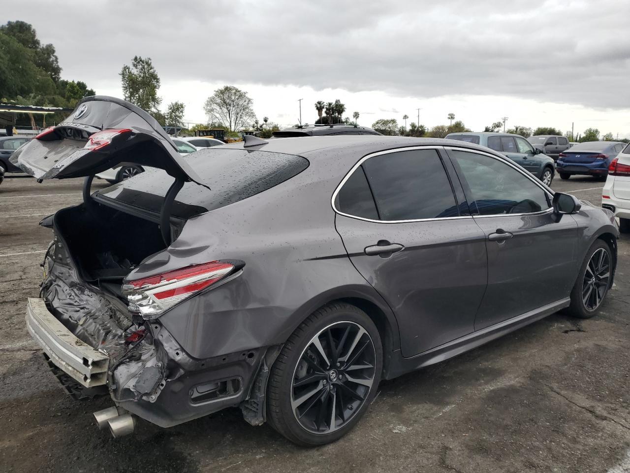 2019 TOYOTA CAMRY XSE - Image 3