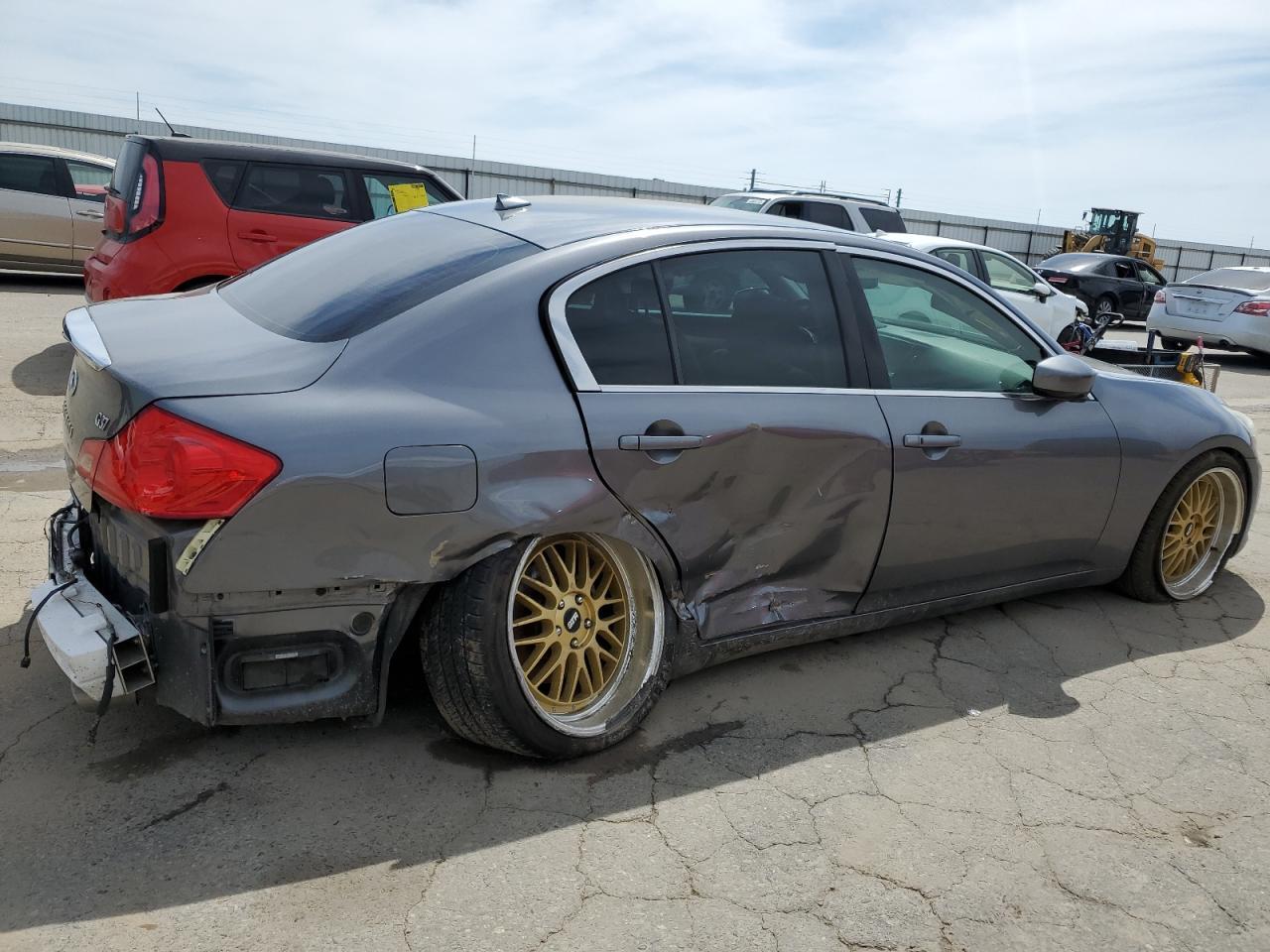 2012 INFINITI G37 BASE - Image 3
