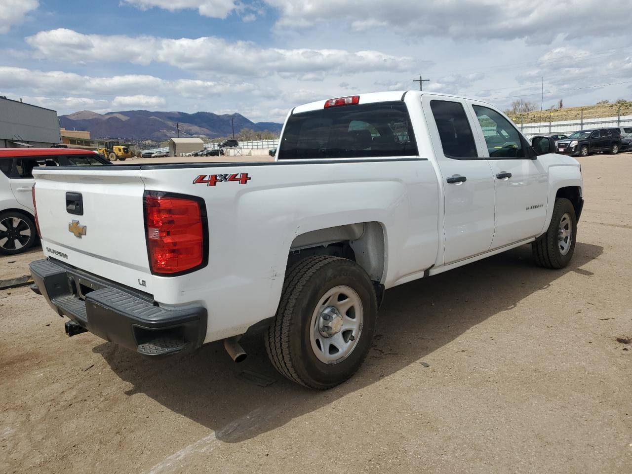 2019 CHEVROLET SILVERADO - Фото 3