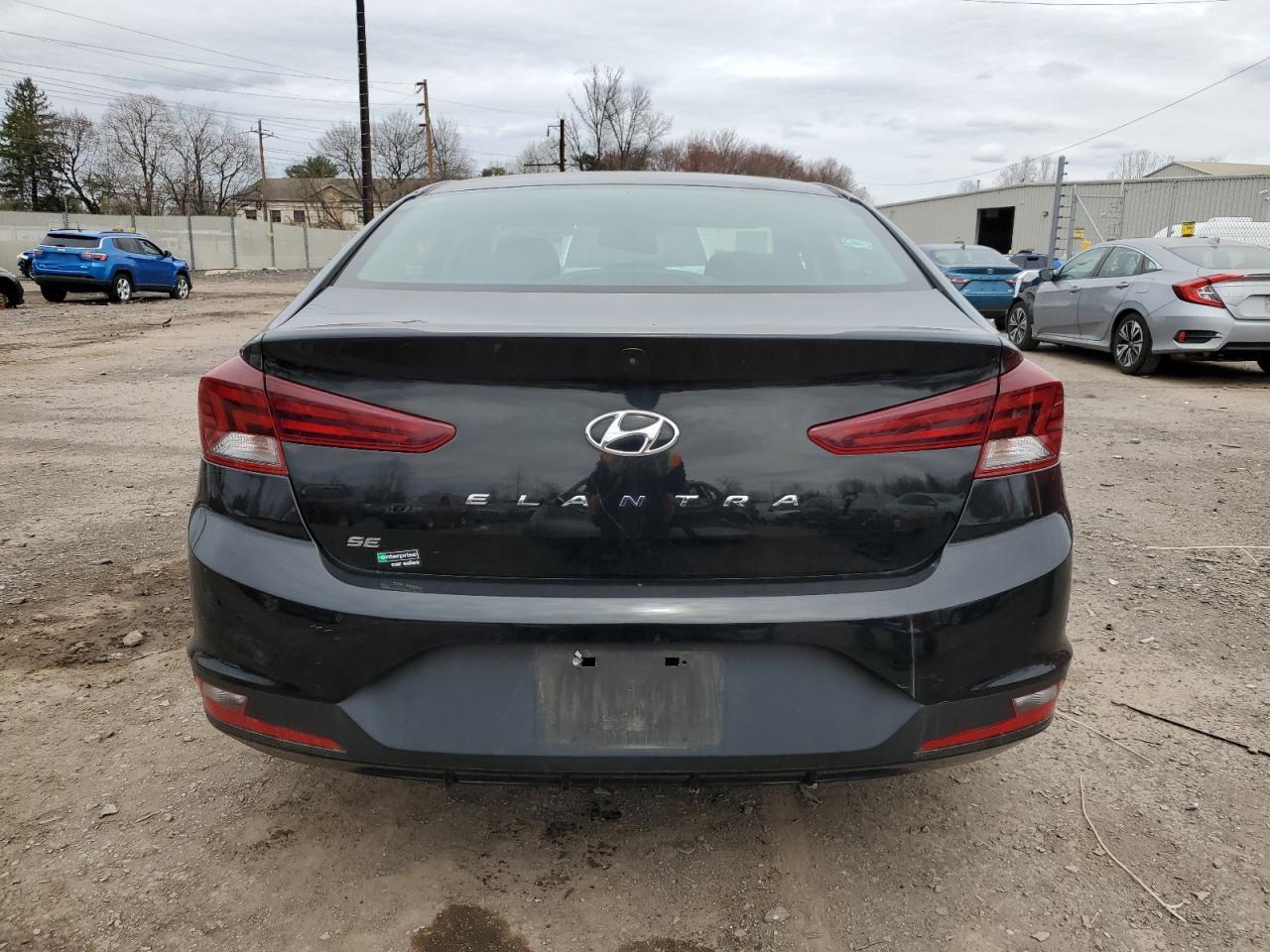 2019 HYUNDAI ELANTRA SE - Image 6