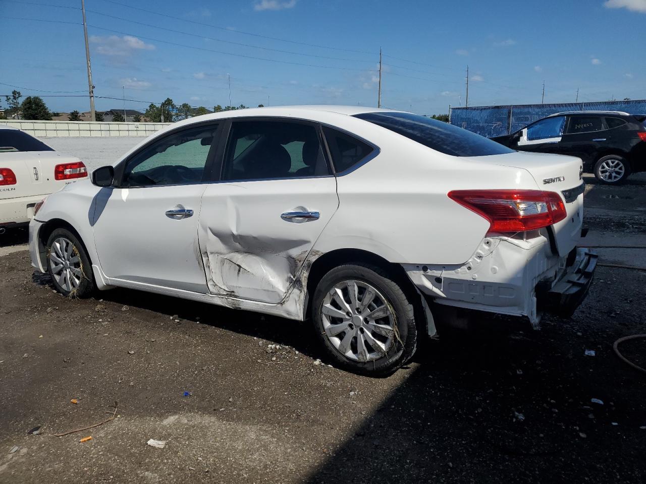 2017 NISSAN SENTRA S - Фото 2