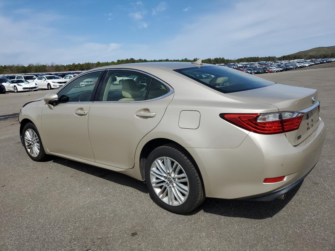 2014 LEXUS ES 350 - Image 2