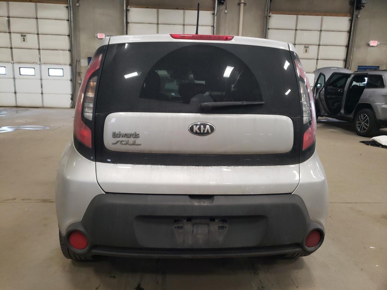 2014 KIA SOUL + - Image 6