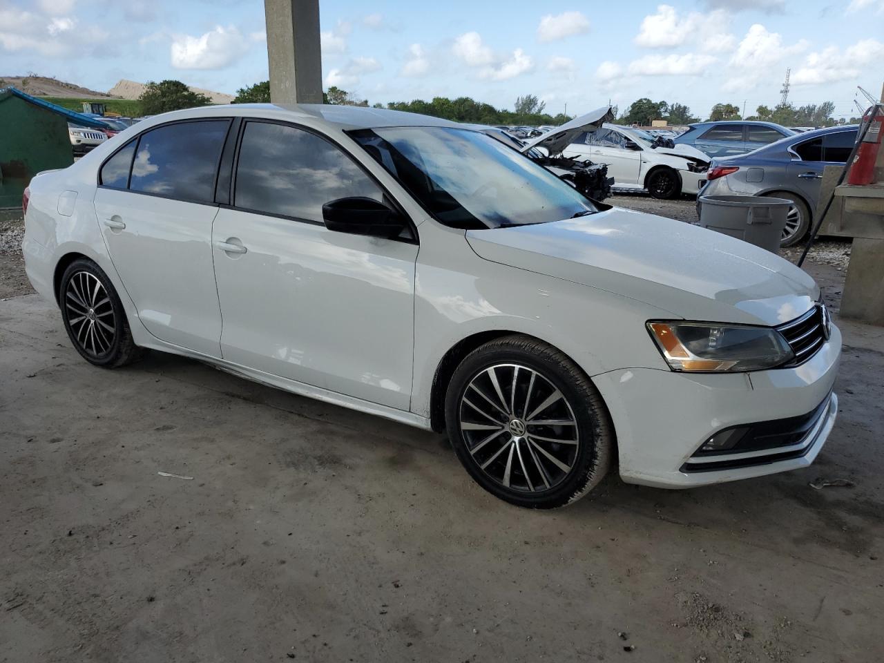 2016 VOLKSWAGEN JETTA SPOR - Фото 4
