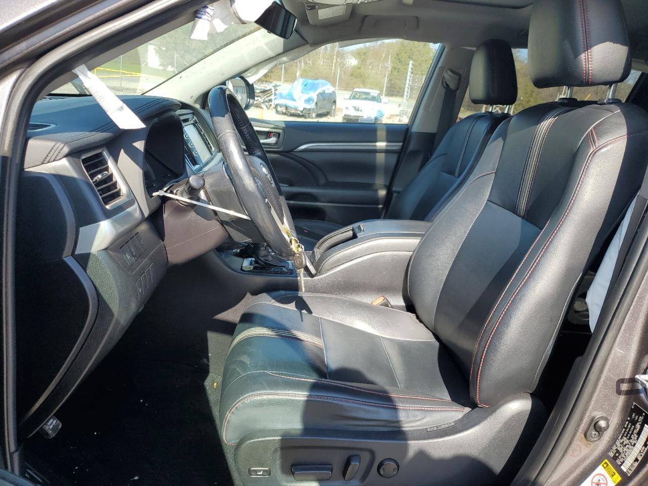 2019 TOYOTA HIGHLANDER - Фото 7