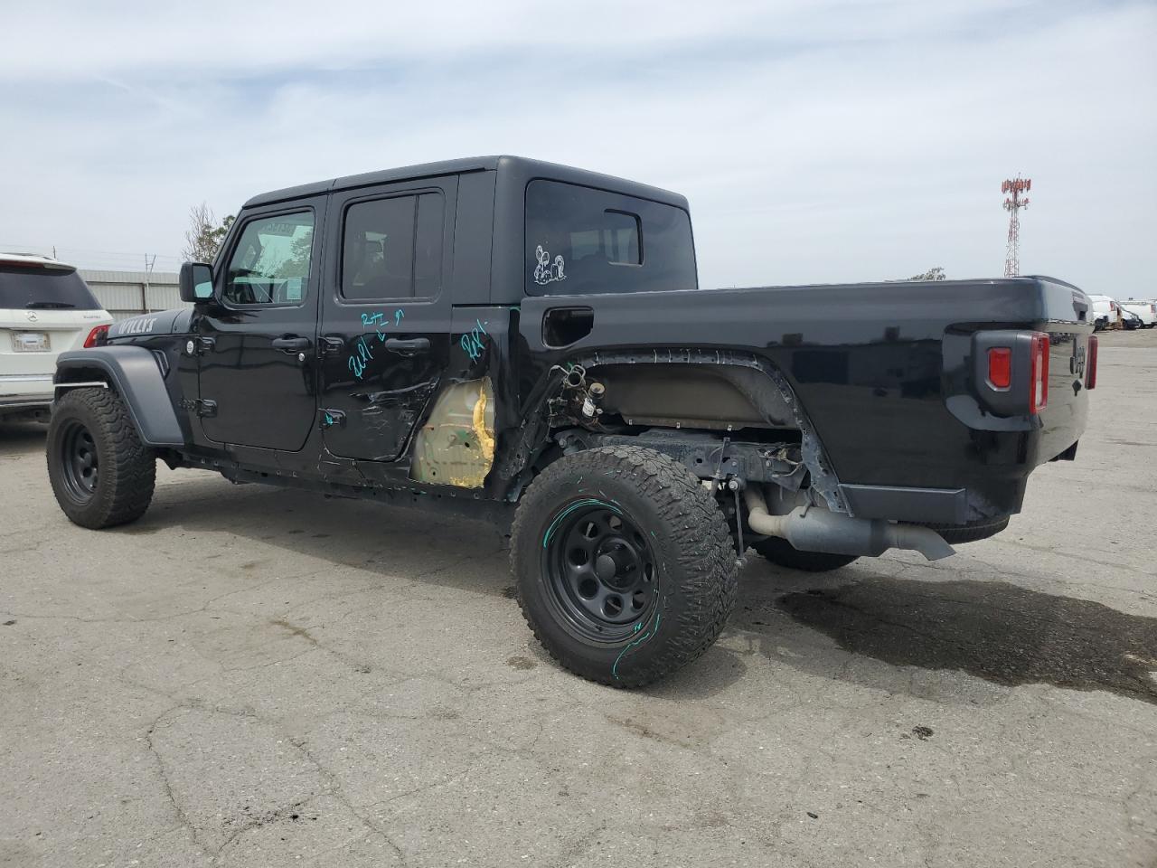 2020 JEEP GLADIATOR - Image 2