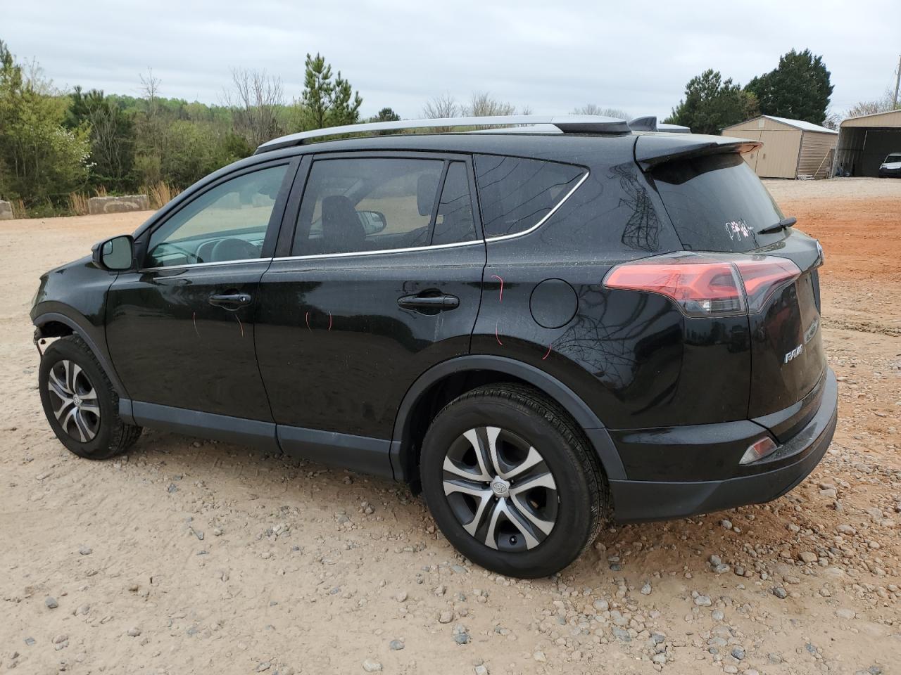 2017 TOYOTA RAV4 LE - Фото 2