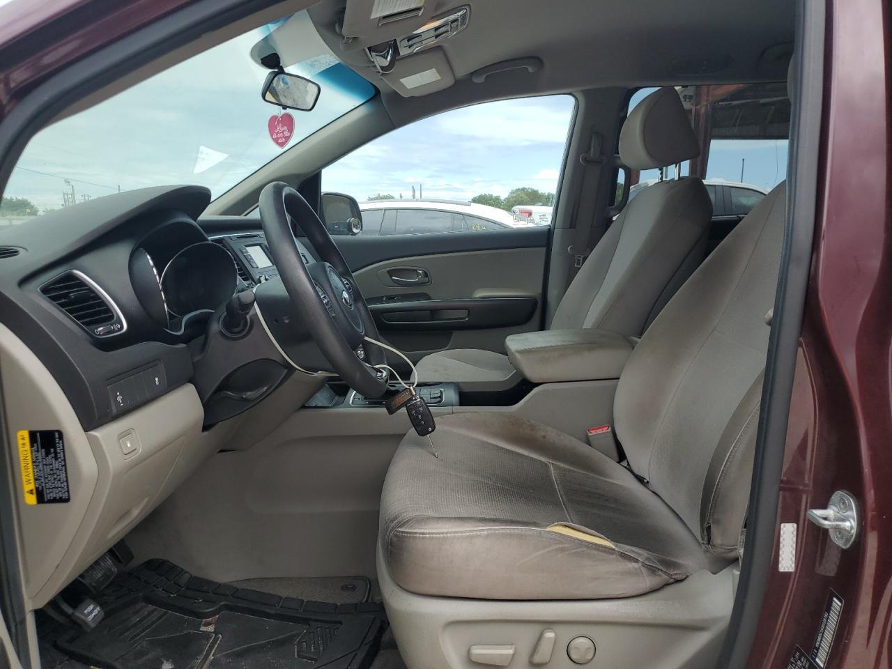 2016 KIA SEDONA LX - Image 7