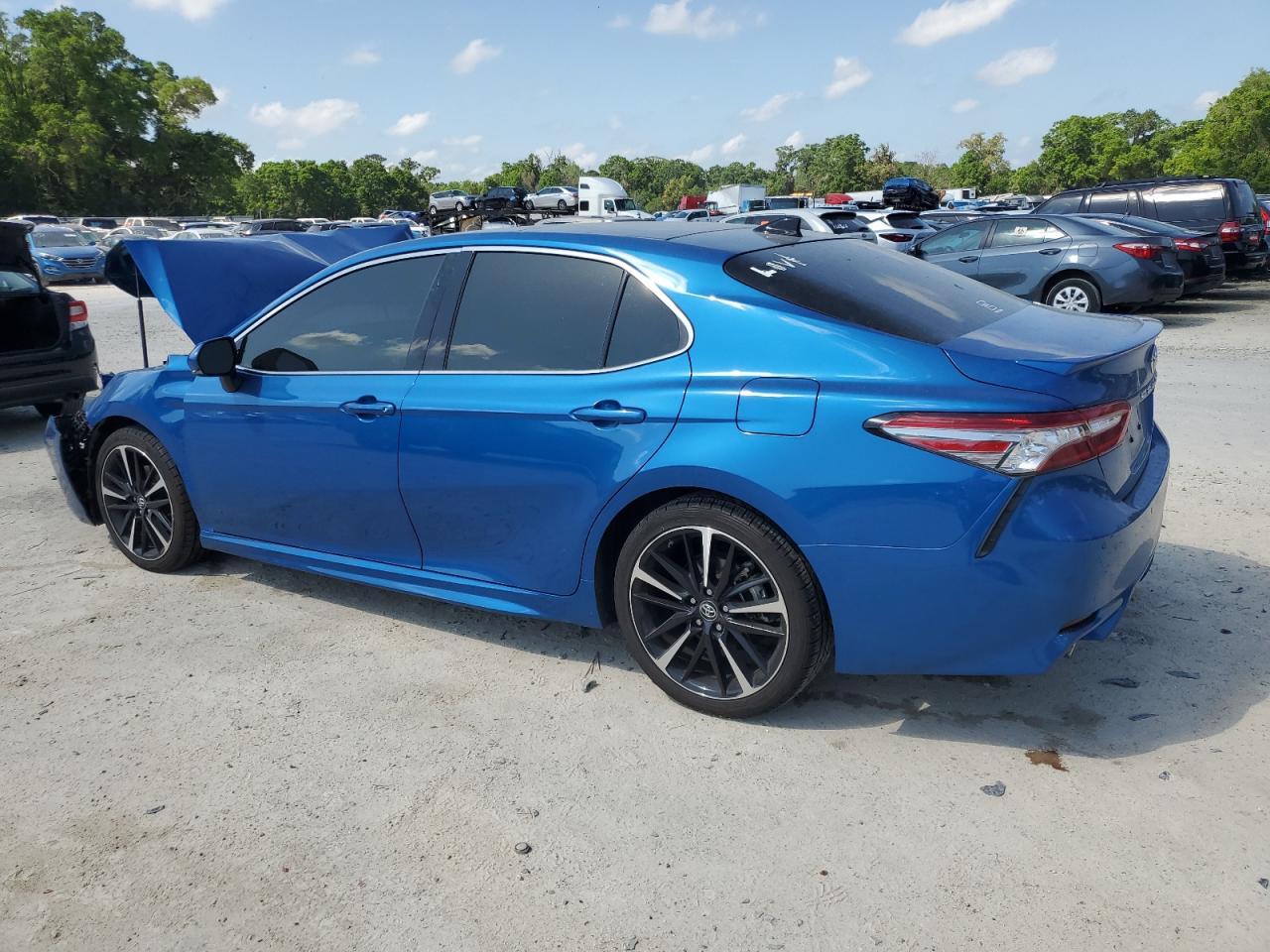 2019 TOYOTA CAMRY XSE - Фото 2