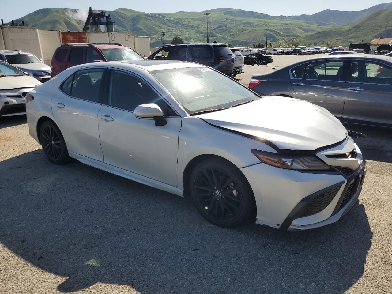 2022 TOYOTA CAMRY XSE - Фото 4