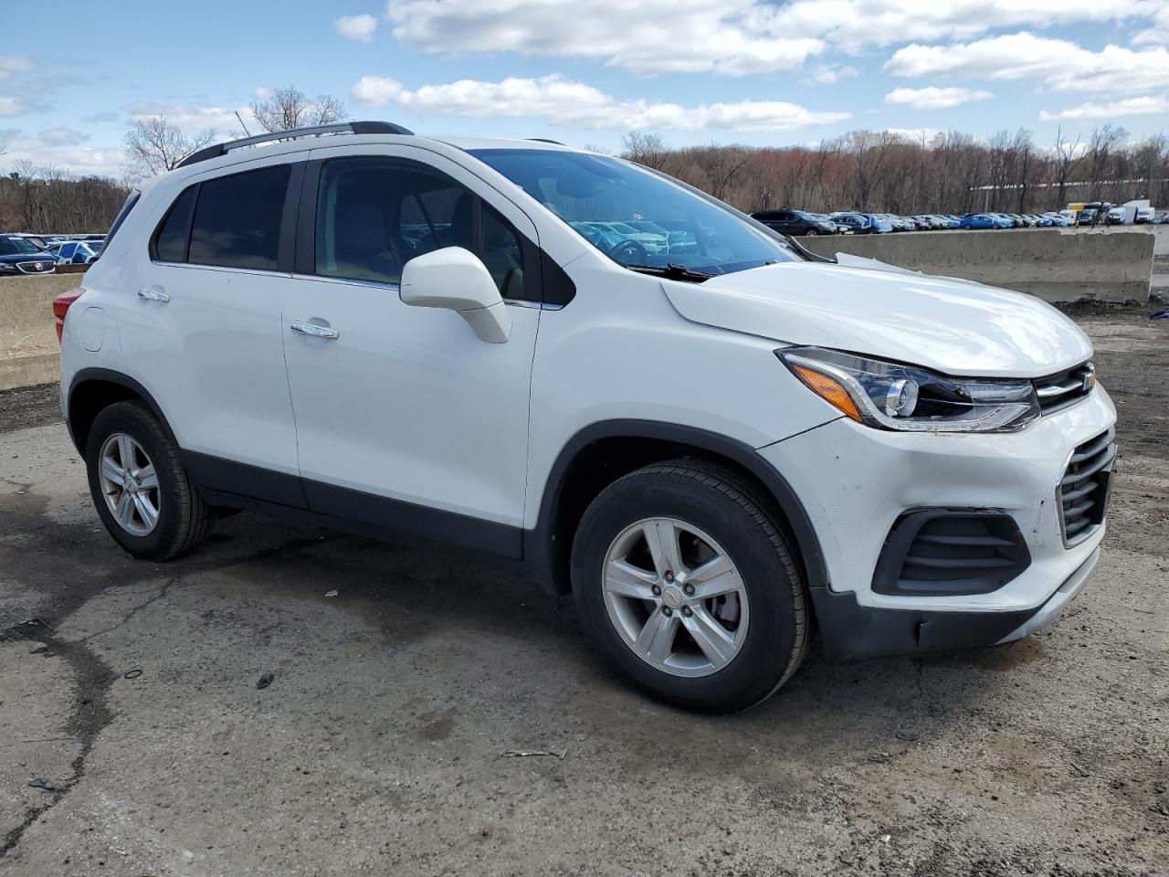 2019 CHEVROLET TRAX 1LT - Фото 4