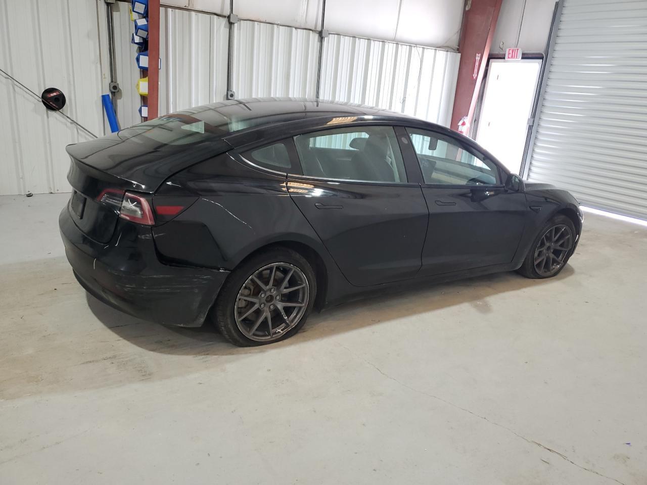 2023 TESLA MODEL 3 - Image 3