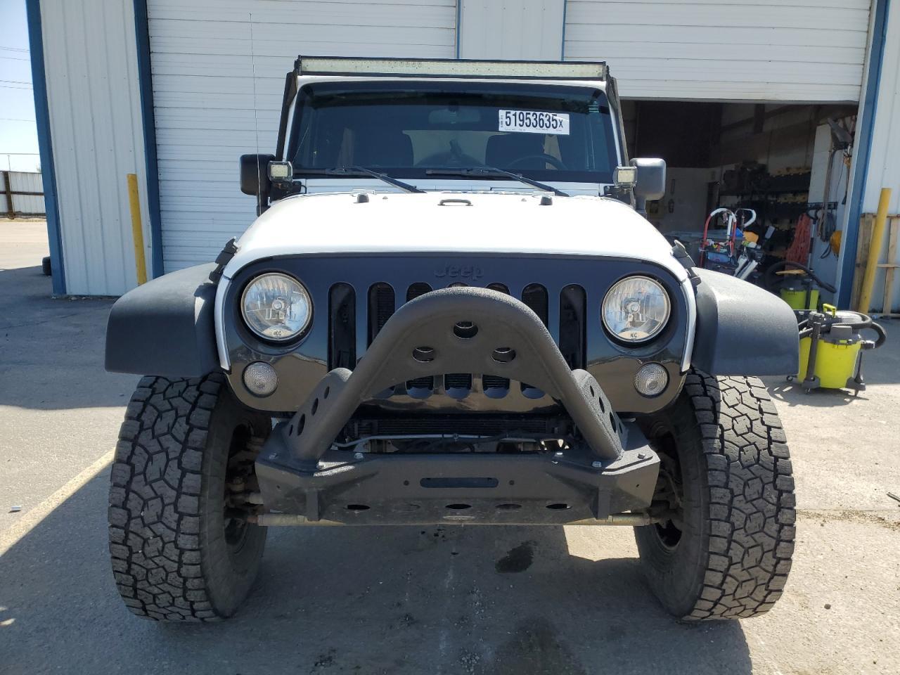 2015 JEEP WRANGLER U - Фото 5