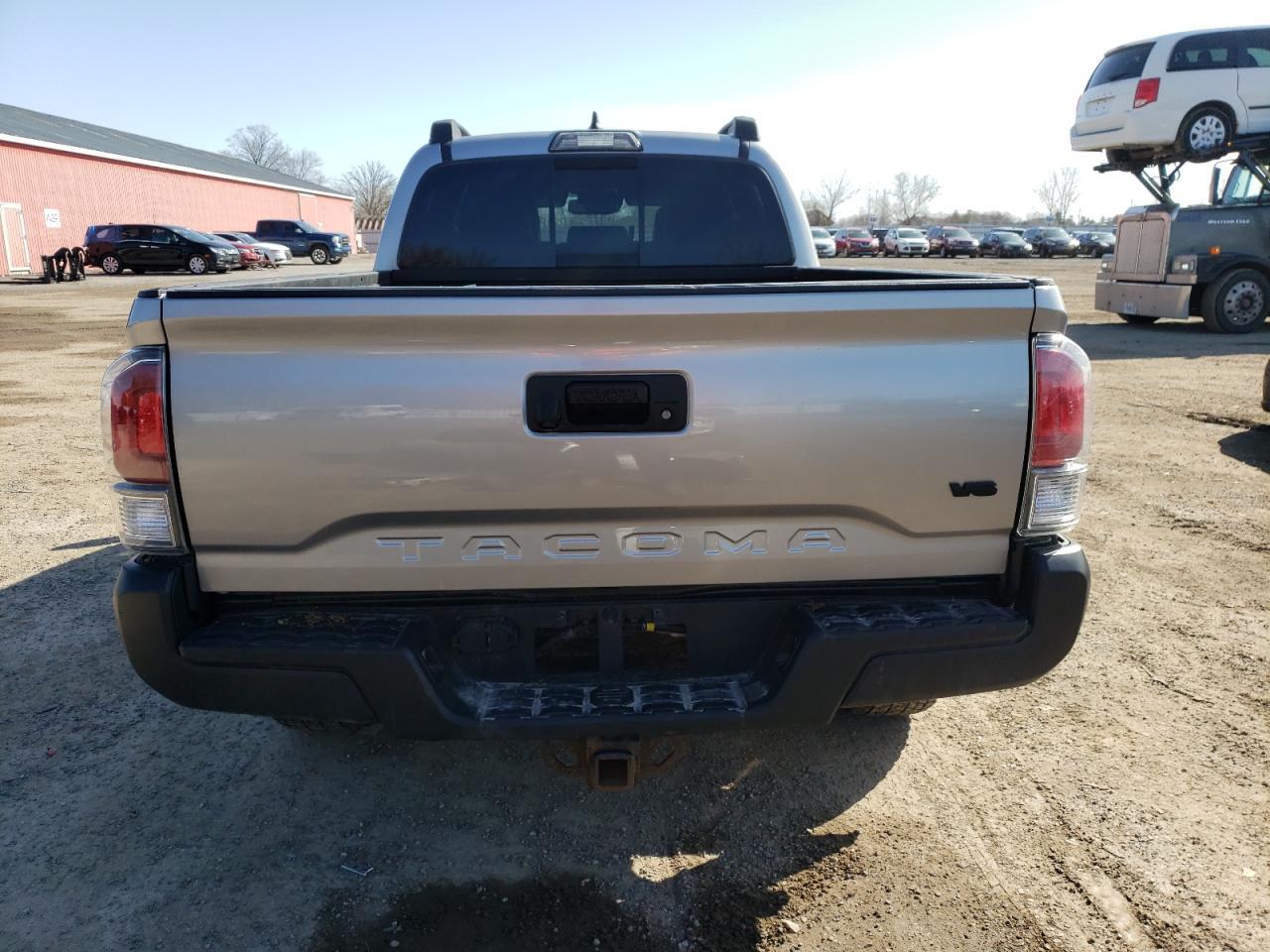 2019 TOYOTA TACOMA DOU - Фото 6