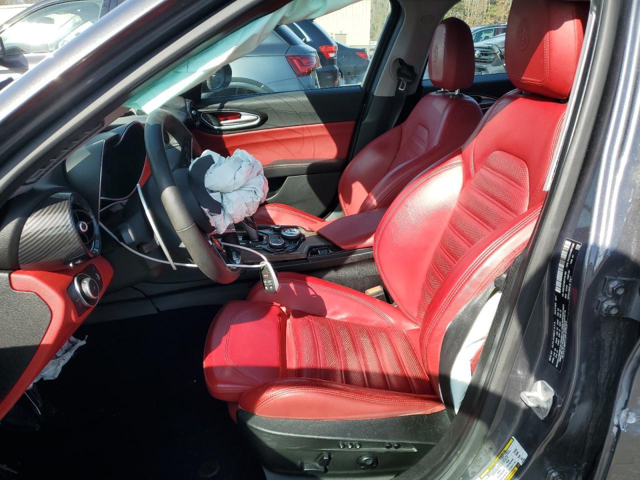 2017 ALFA ROMEO GIULIA TI - Фото 7