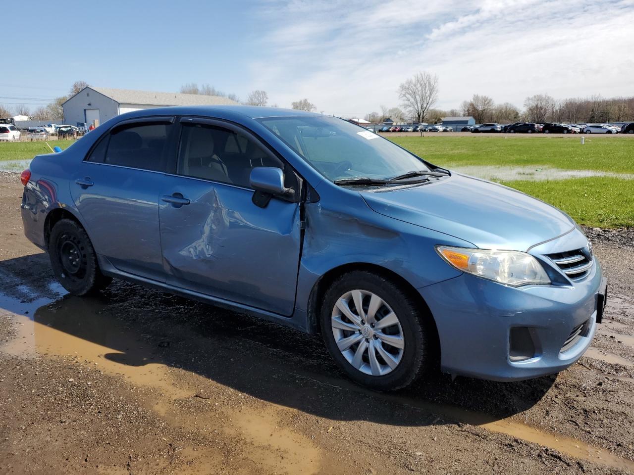 2013 TOYOTA COROLLA BA - Фото 4