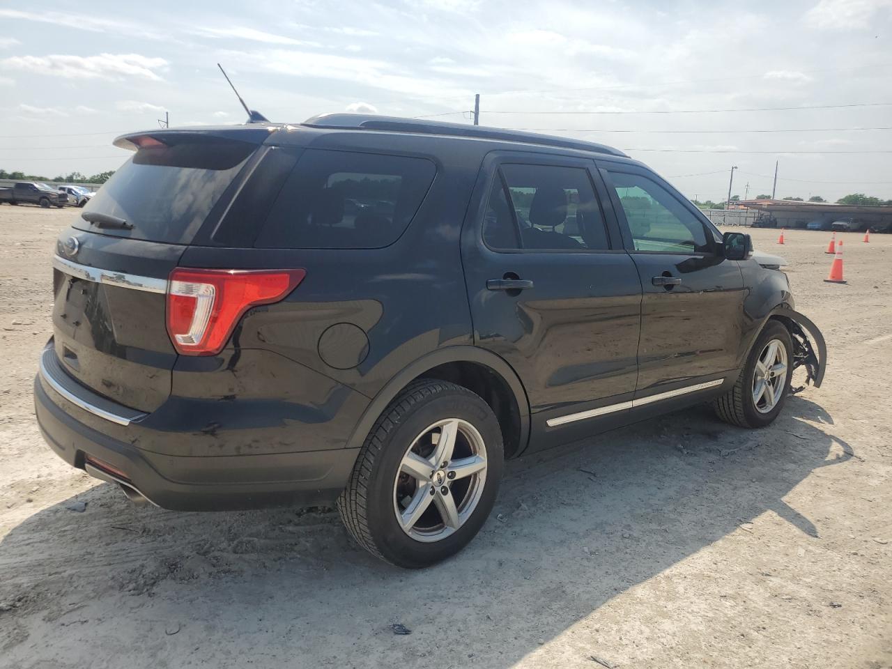 2018 FORD EXPLORER X - Фото 3