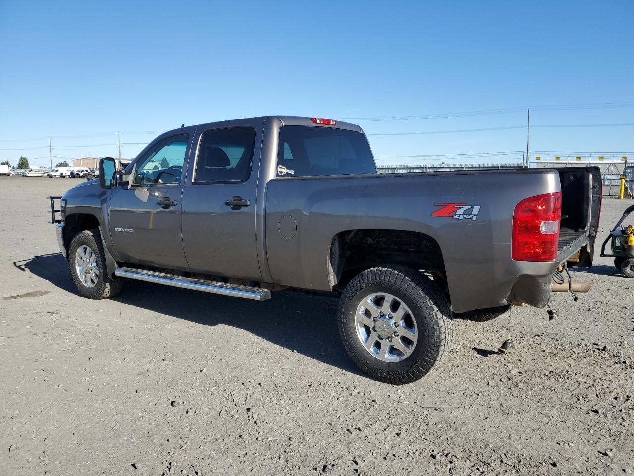 2013 CHEVROLET SILVERADO - Image 2
