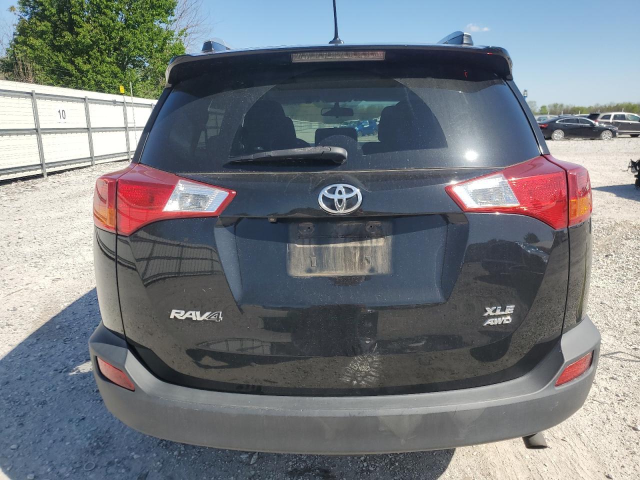 2015 TOYOTA RAV4 XLE - Image 6