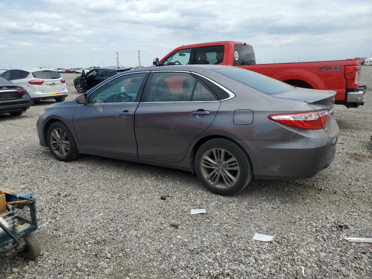 2017 TOYOTA CAMRY LE - Фото 2