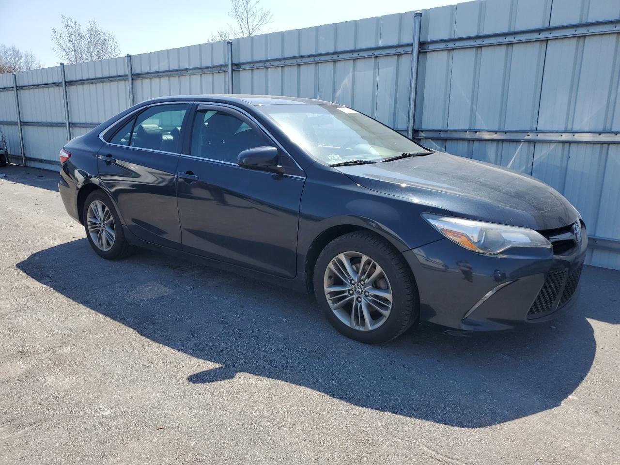 2017 TOYOTA CAMRY LE - Фото 4