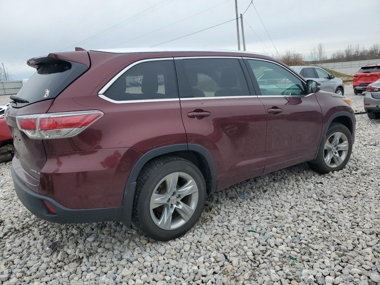 2015 TOYOTA HIGHLANDER - Image 3