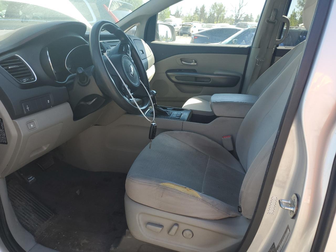 2016 KIA SEDONA LX - Image 7