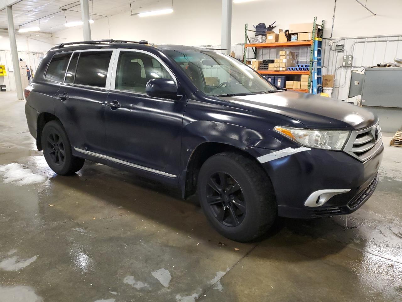 2011 TOYOTA HIGHLANDER - Image 4