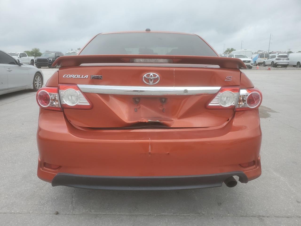 2013 TOYOTA COROLLA BA - Фото 6
