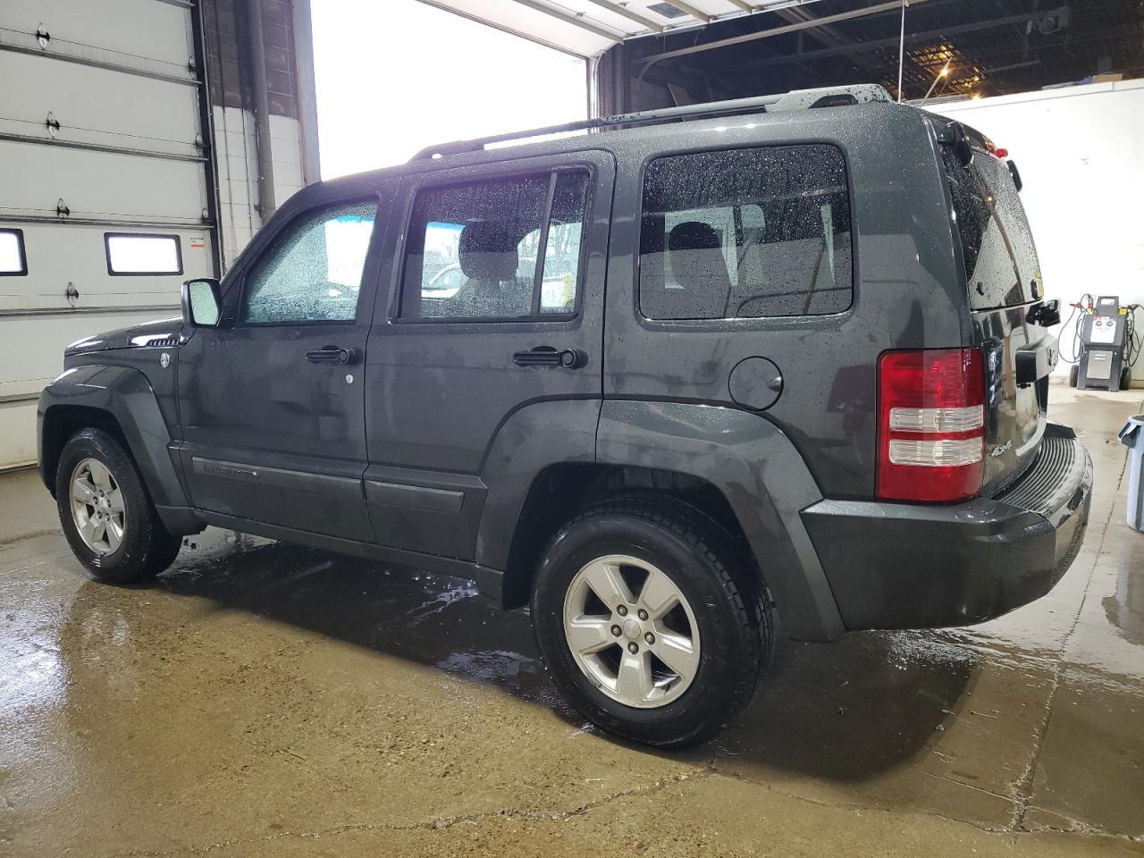 2010 JEEP LIBERTY SP - Фото 2