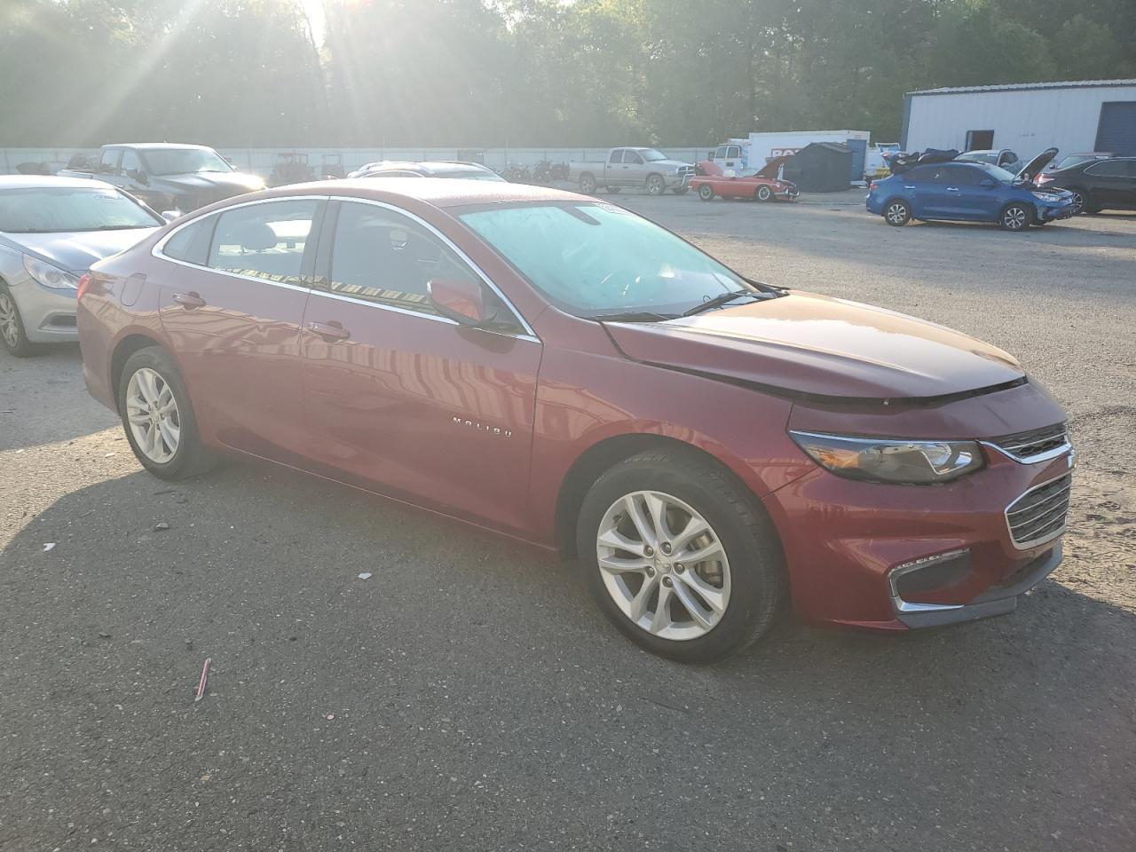 2017 CHEVROLET MALIBU LT - Image 4