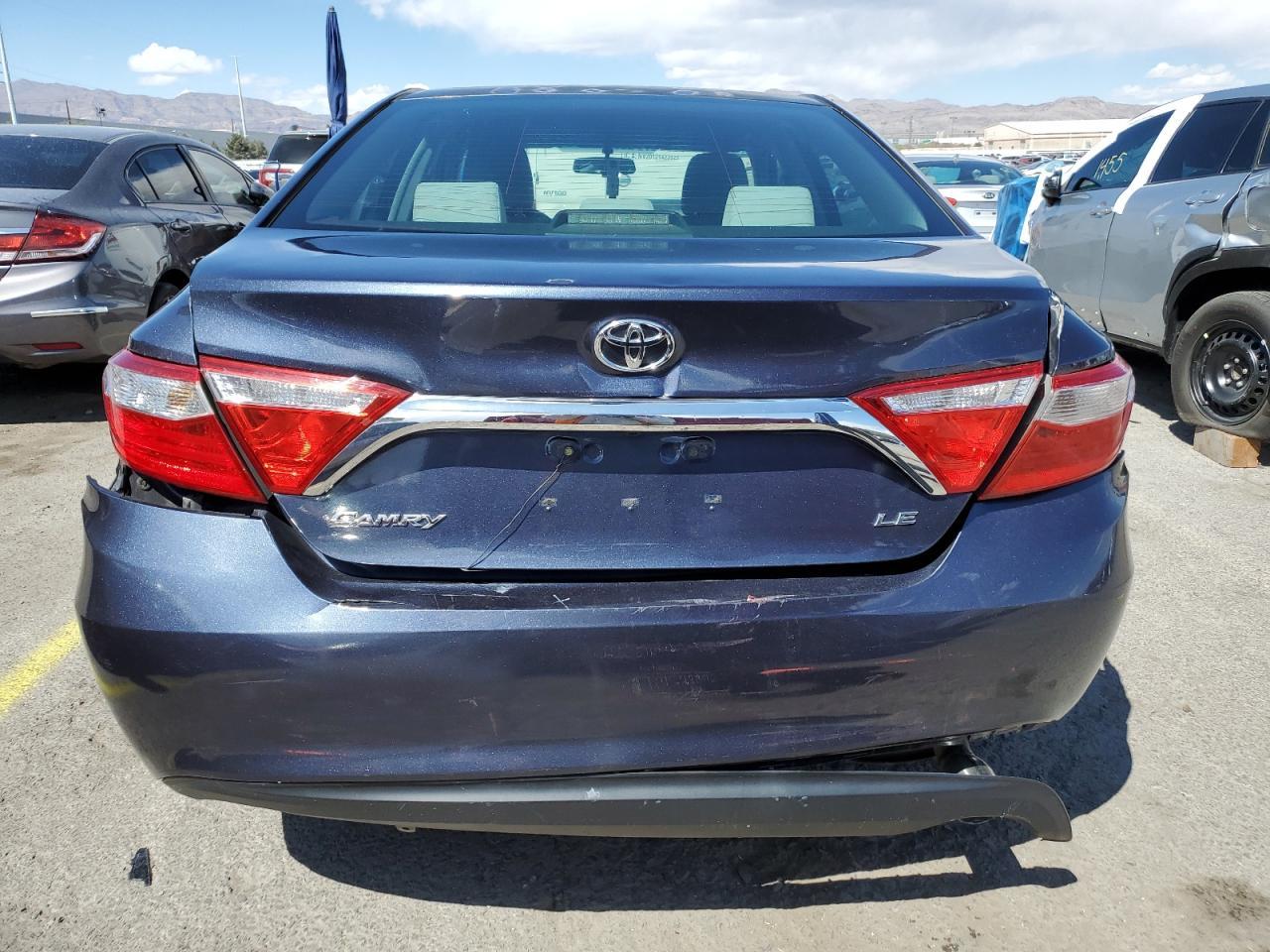 2015 TOYOTA CAMRY LE - Фото 6