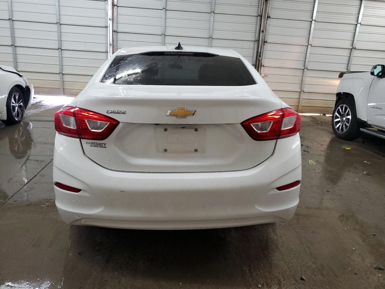 2017 CHEVROLET CRUZE LS - Фото 6