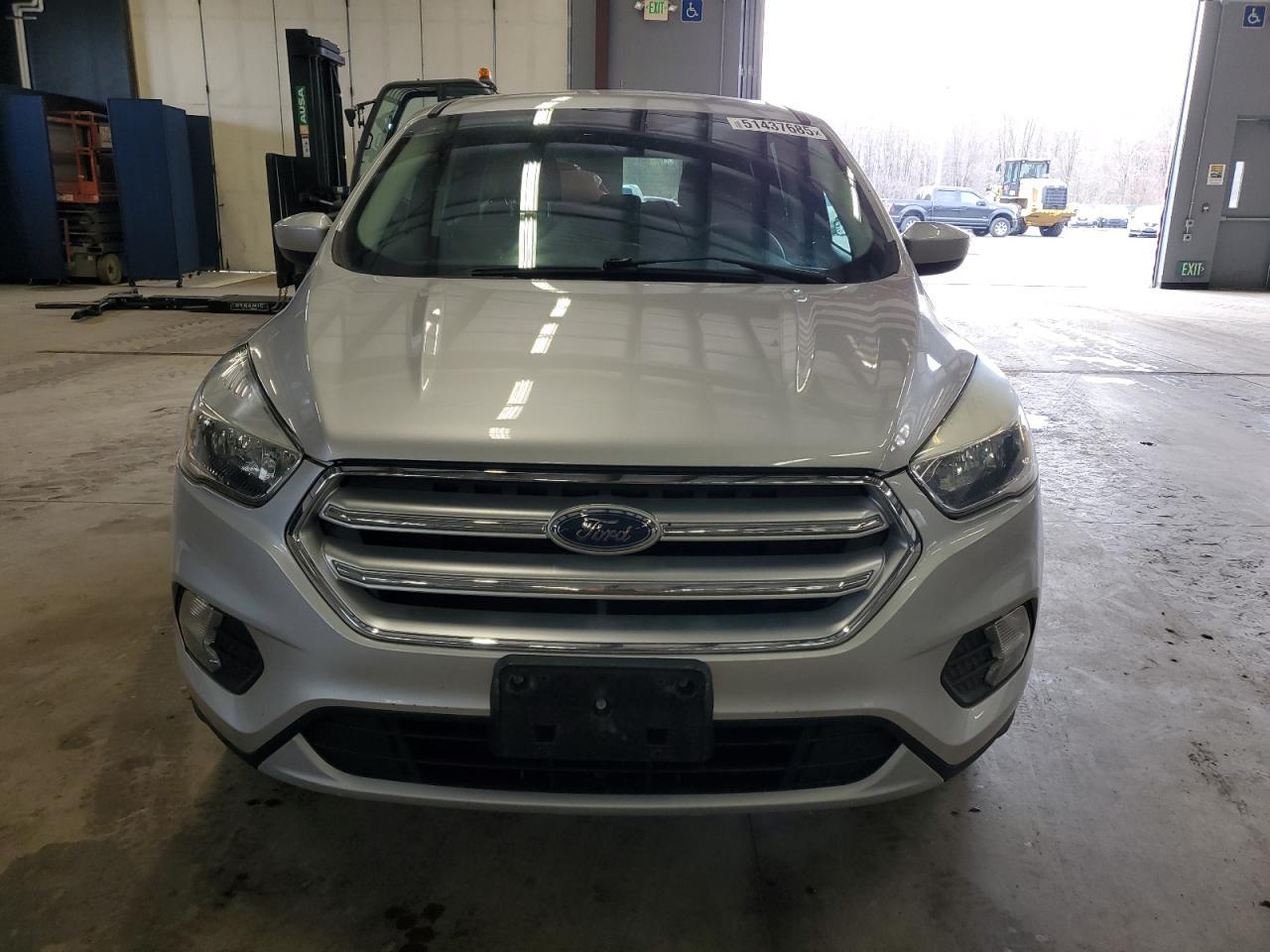 2017 FORD ESCAPE SE - Фото 5