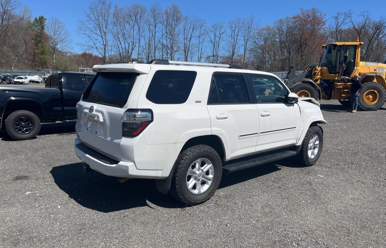 2019 TOYOTA 4RUNNER SR - Фото 4