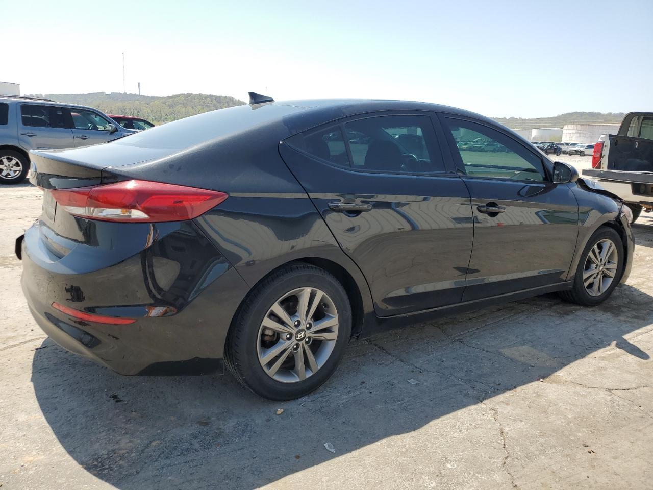 2018 HYUNDAI ELANTRA SE - Фото 3